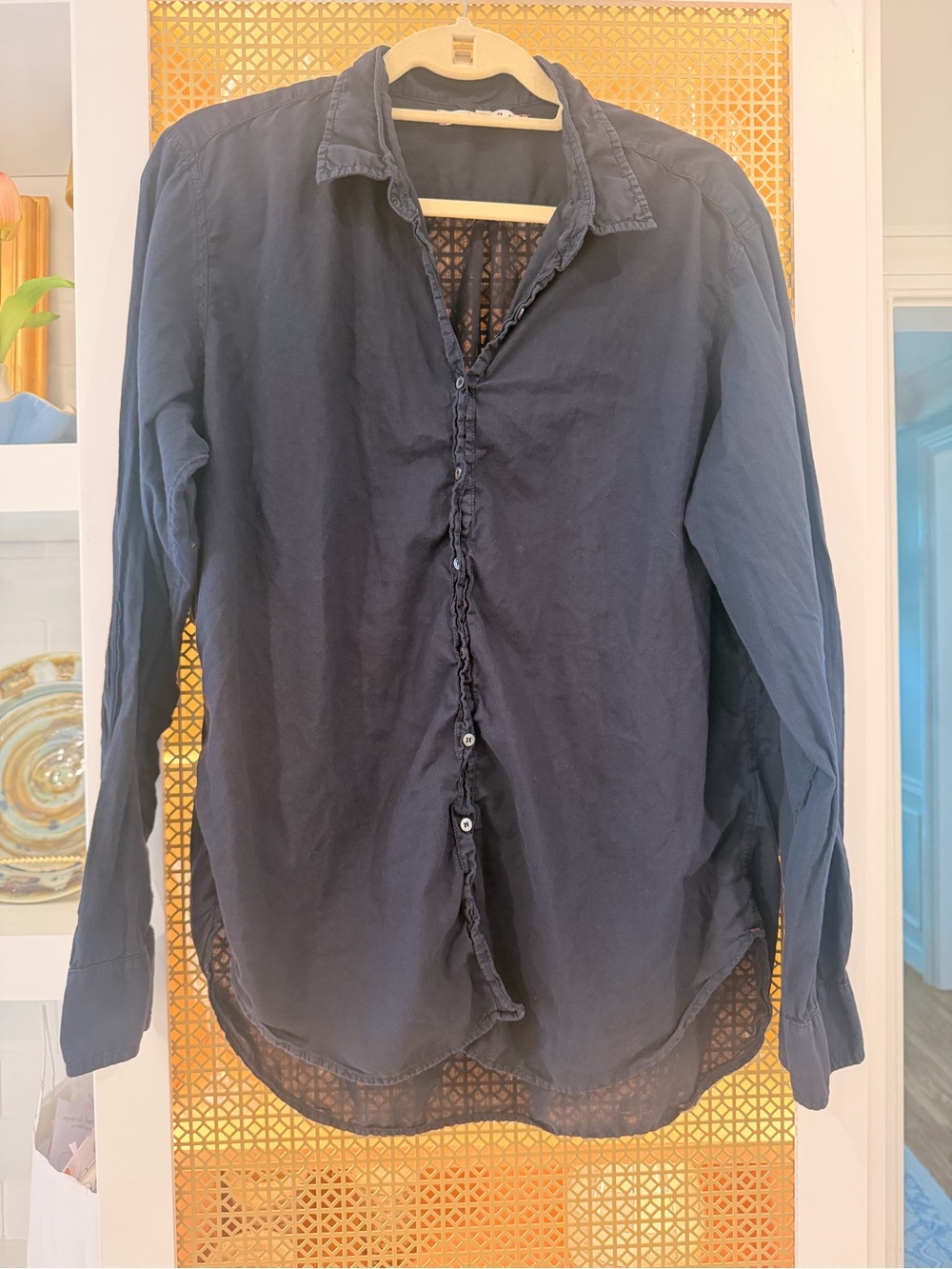 XiRENA Black 100% Cotton Button-Down Shirt!